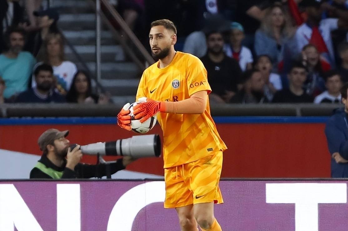 曼城重点锁定多纳鲁马，转会博弈进入关键周